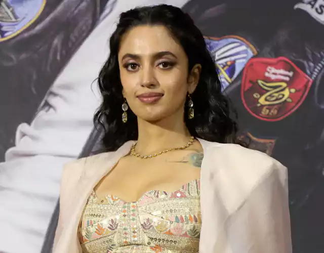 Malvika Nair Glamorous Looks Photos